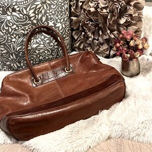 Vintage Two-tone Distressed Brown Tan Leather Laptop Carryon Tote Satchel Purse